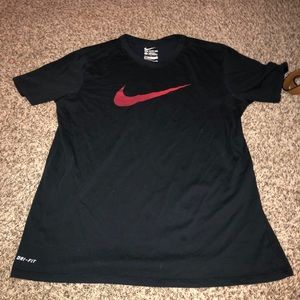 Men’s Nike shirt
